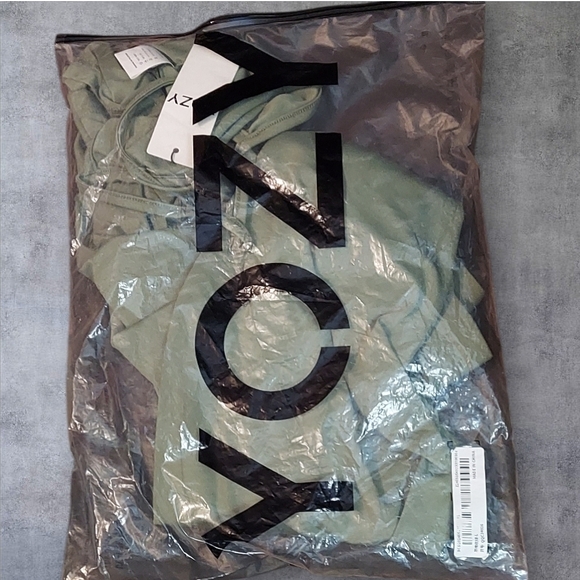 NWT YOZY Sage Green Bodycon Cami And Skirt Set ~sz LARGE - Picture 7 of 7